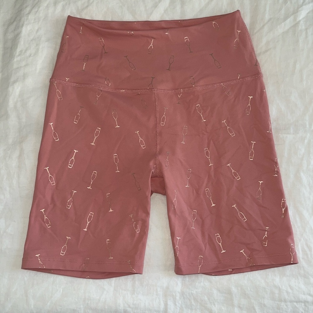 Beyond Yoga Champagne Bike Shorts